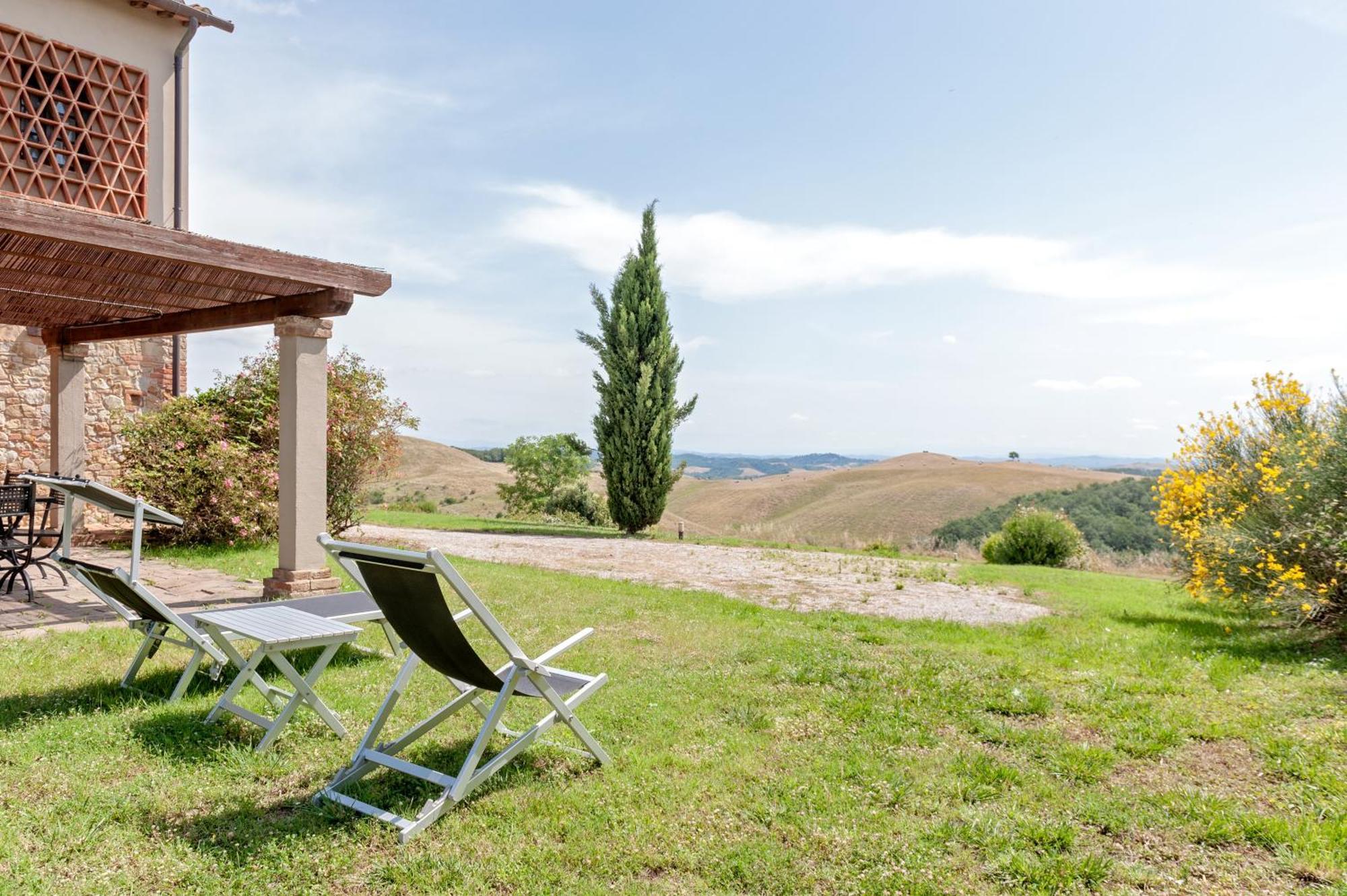 Il Borgo Delle Ville Palaia Exteriör bild