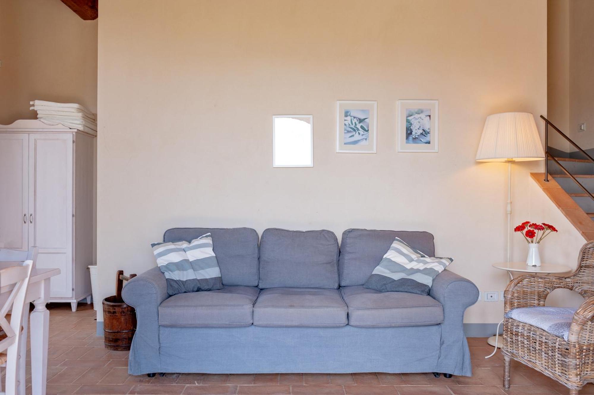 Il Borgo Delle Ville Palaia Exteriör bild