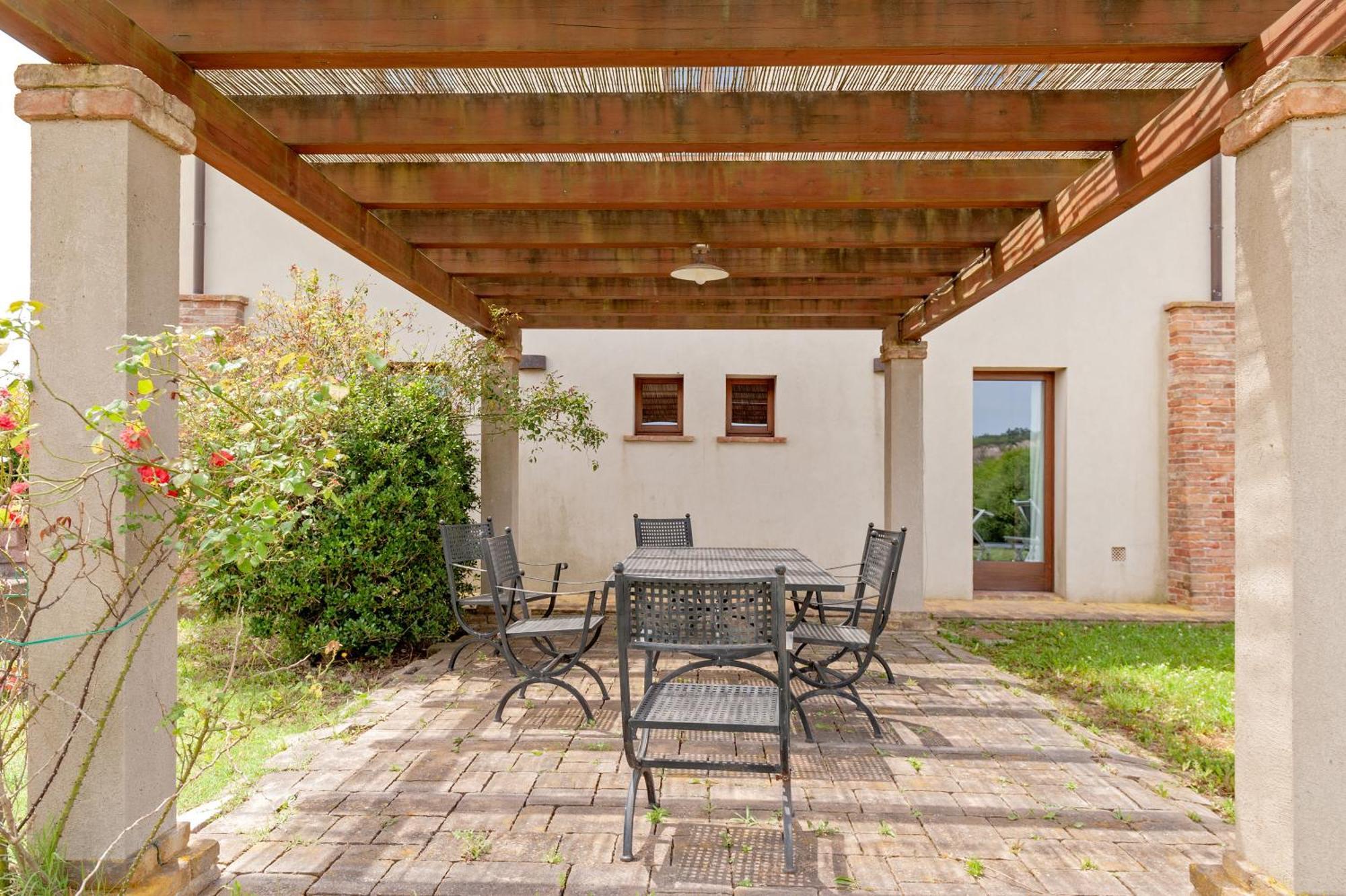 Il Borgo Delle Ville Palaia Exteriör bild