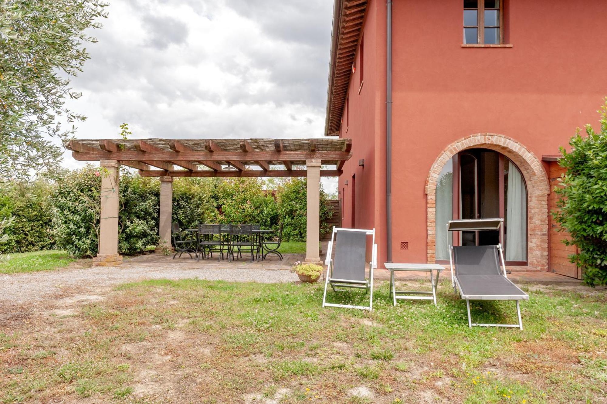 Il Borgo Delle Ville Palaia Exteriör bild