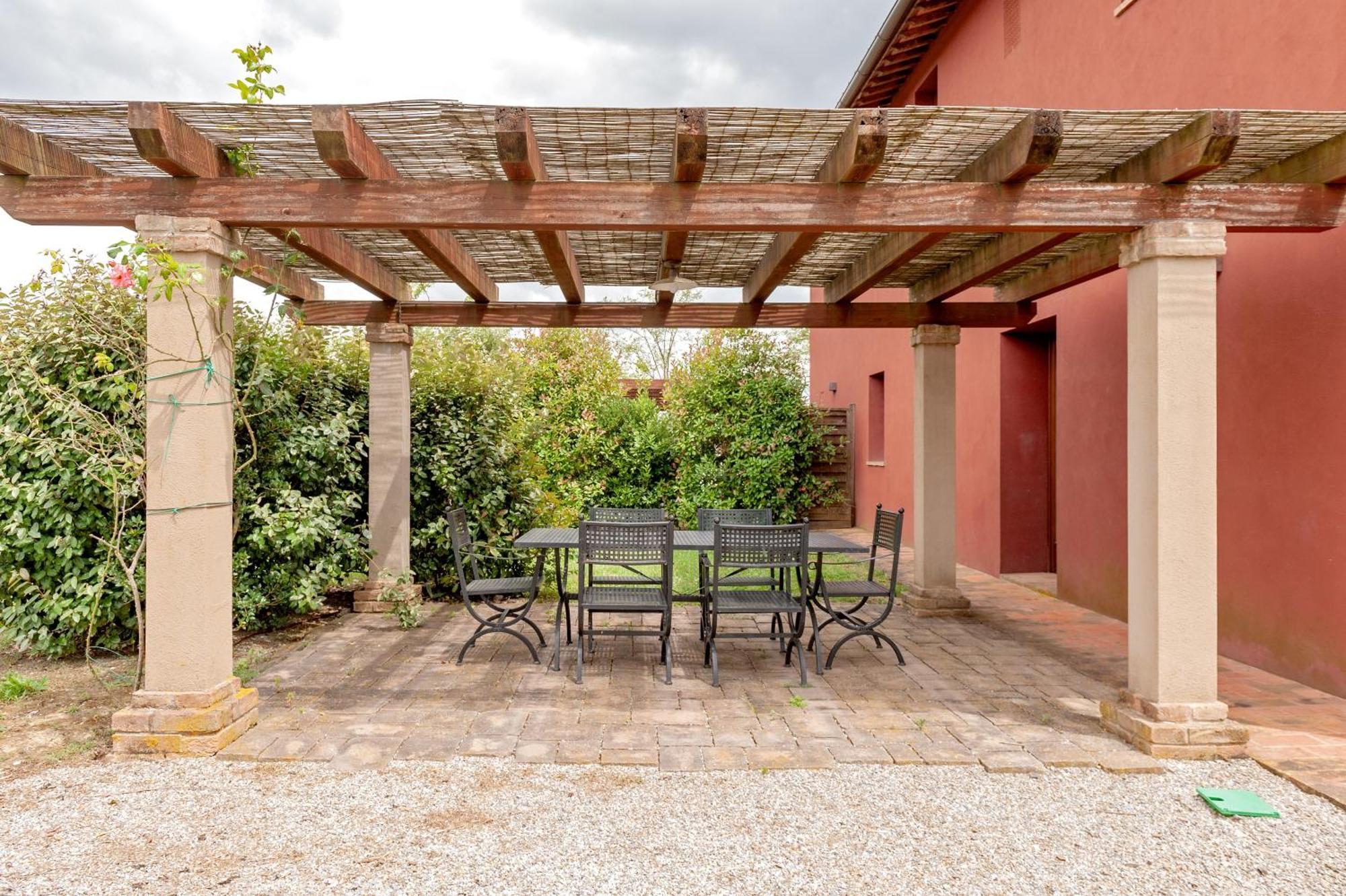 Il Borgo Delle Ville Palaia Exteriör bild