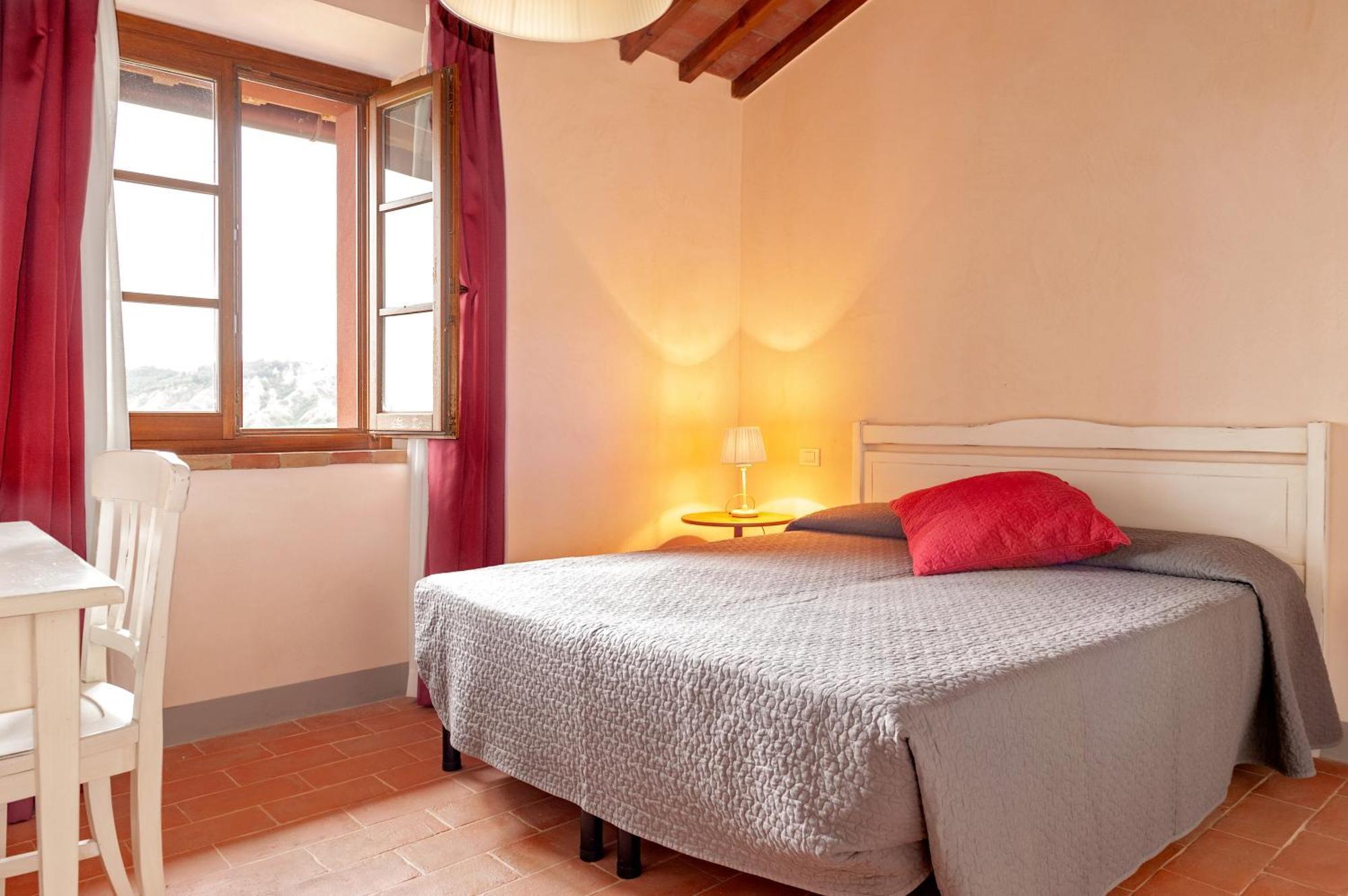 Il Borgo Delle Ville Palaia Exteriör bild